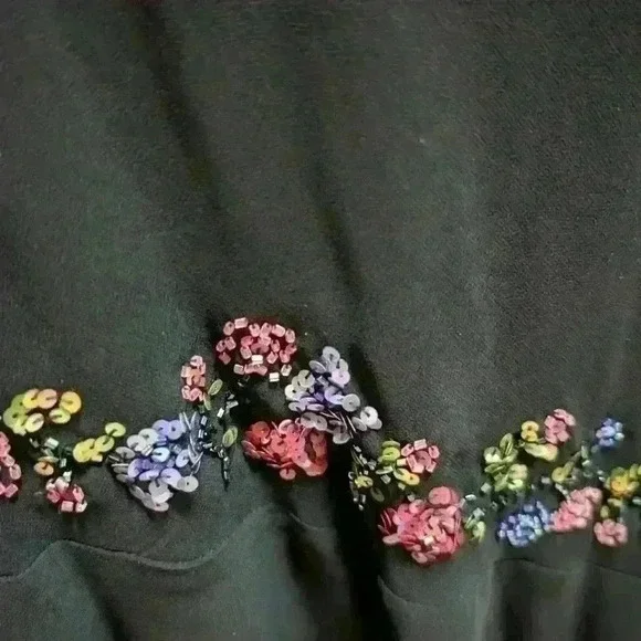 Elegant Black Dress with Floral Sequin Detail Size 10 - Picture 3 of 5